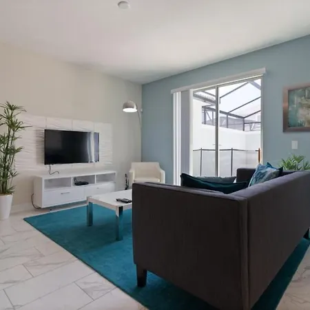 Beautiful 4Bd Pool Th, Storey Lake-4815Ds